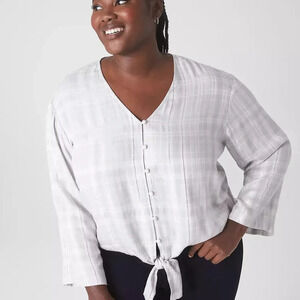 Lane Bryant White, Gray & Silver Classic Button-Down Tie-Hem Top in Size 18